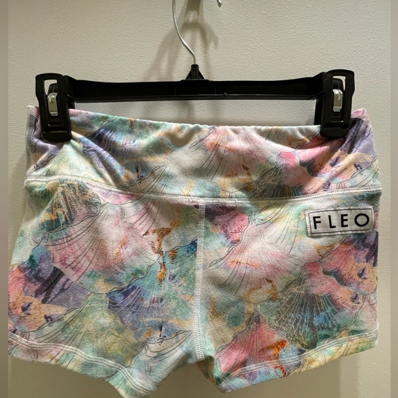 Small OG Fleo shorts - Picture 2 of 3